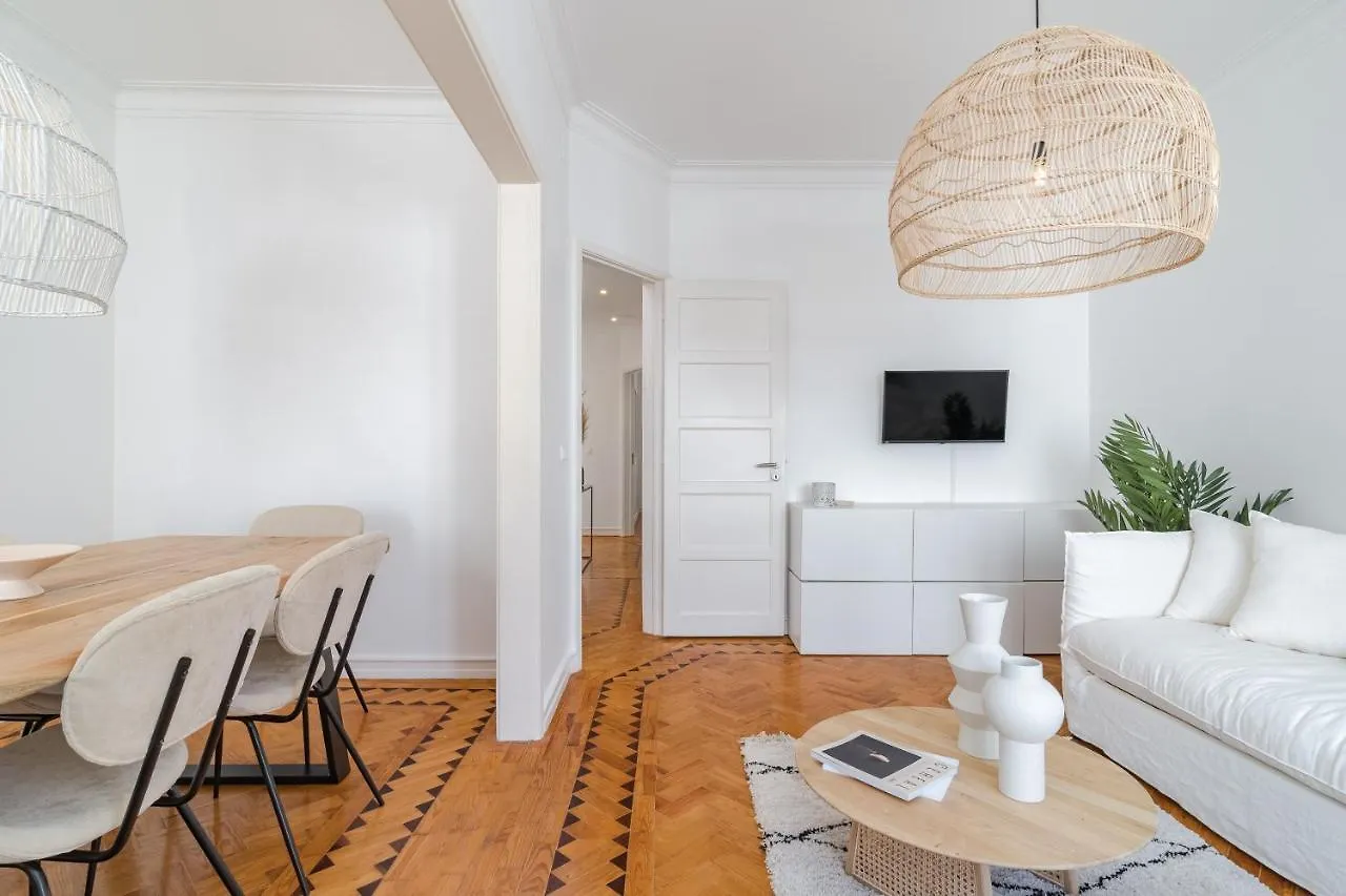 Casa Boma Lisboa - Sophisticated Apartment With Large Private Terrace - Campolide I Lisbon