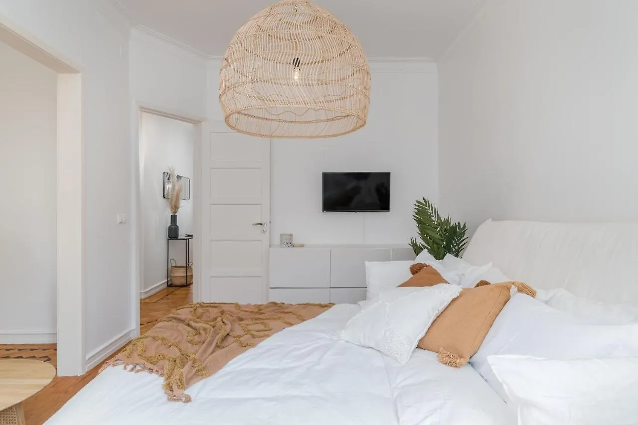 Casa Boma Lisboa - Sophisticated Apartment With Large Private Terrace - Campolide I Portugal