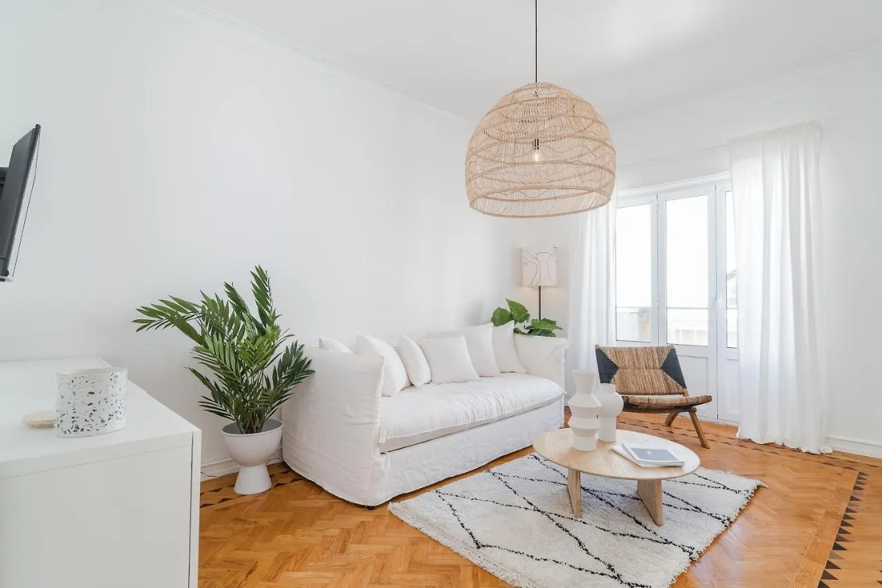Casa Boma Lisboa - Sophisticated Apartment With Large Private Terrace - Campolide I 0*,  البرتغال